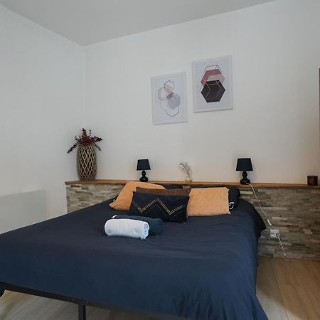 Studio moderne, hypercentre de Cholet, arrivée autonome ! Extérieur photo